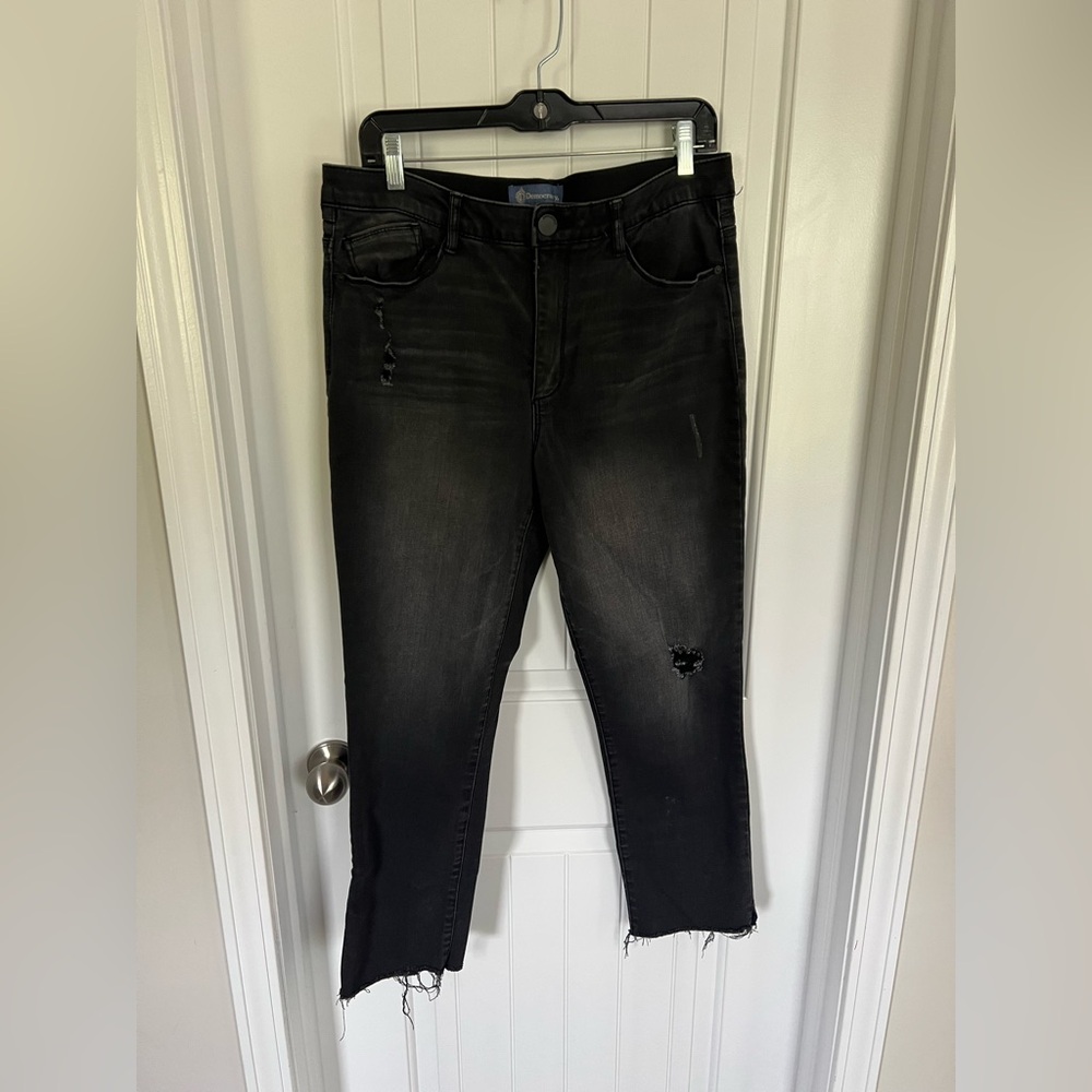 Democracy Black Distressed Ankle Jeans